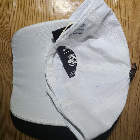 Real Madrid FC Adidas adjustable strapback hat (NEW) - Picture 5 of 6